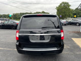 Used 2015 Chrysler Town & Country Touring image 6