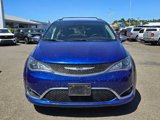 Used 2020 Chrysler Pacifica Limited image 5