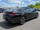 Used 2023 Hyundai Elantra SEL w/ Convenience Package image 4