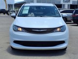 Used 2023 Chrysler Voyager LX image 2