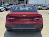 Used 2024 Hyundai Elantra SEL image 4