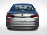 Used 2022 Volkswagen Passat 2.0T SE image 4