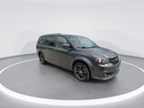 Used 2017 Dodge Grand Caravan GT image 2