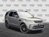 Used 2017 Land Rover Discovery HSE image 2