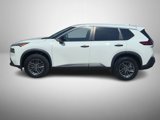 Used 2021 Nissan Rogue S image 2