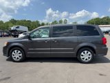 Used 2017 Dodge Grand Caravan Crew image 2