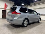 Used 2013 Toyota Sienna XLE image 5