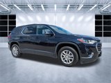 Used 2020 Chevrolet Traverse LT image 2