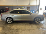 Used 2013 Volkswagen Passat TDI SEL Premium image 5