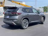 Used 2021 Nissan Rogue SV image 3