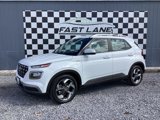 Used 2022 Hyundai Venue SEL w/ Cargo Package image 2