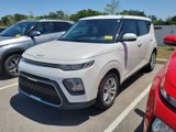 Used 2022 Kia Soul LX image 2