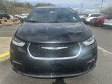 New 2025 Chrysler Pacifica Select image 3