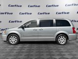 Used 2016 Chrysler Town & Country Touring image 2