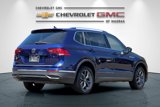Used 2022 Volkswagen Tiguan SE image 2