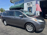 Used 2015 Toyota Sienna XLE Premium image 4