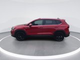 Certified 2022 Volkswagen Taos SE image 5