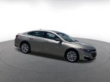 Used 2023 Chevrolet Malibu LT w/ Driver Confidence Package image 2