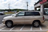 Used 2005 Toyota Highlander 4WD V6 w/ 3rd Row image 5