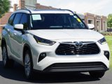 Used 2021 Toyota Highlander Limited image 3