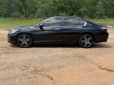 Used 2017 Honda Accord Sport image 2