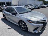 Used 2020 Toyota Camry SE image 2