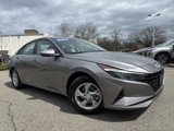 Certified 2023 Hyundai Elantra SE image 1