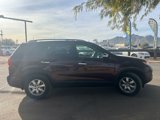 Used 2013 Kia Sorento LX w/ Convenience Pkg image 6