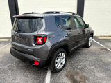 Used 2017 Jeep Renegade Latitude image 4
