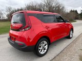 Certified 2021 Kia Soul S image 3