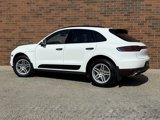 Certified 2021 Porsche Macan image 3
