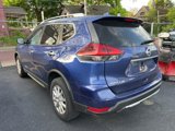 Used 2018 Nissan Rogue SV image 4