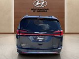 Used 2021 Chrysler Pacifica Touring-L image 5
