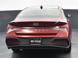 Certified 2025 Hyundai Elantra SE image 4
