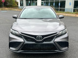 Used 2021 Toyota Camry SE image 2