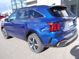 Certified 2021 Kia Sorento EX w/ Panoramic Sunroof Package image 2