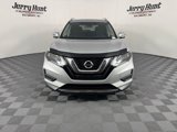 Used 2017 Nissan Rogue SV w/ SV Premium Package image 5