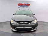 Used 2020 Chrysler Pacifica Touring-L image 2