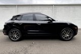 Certified 2023 Porsche Macan image 6