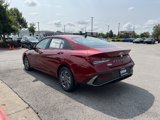 Used 2024 Hyundai Elantra SEL image 5