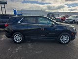 Used 2022 Chevrolet Equinox LT image 2