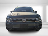Certified 2021 Volkswagen Tiguan SE w/ Panoramic Sunroof Package image 3