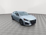 Used 2024 Nissan Altima 2.5 SV image 2