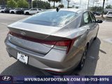 Certified 2023 Hyundai Elantra SEL w/ Convenience Package image 4