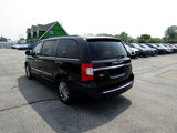 Used 2014 Chrysler Town & Country Touring-L w/ Driver Convenience Group image 5