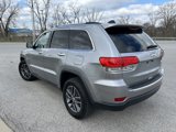 Used 2017 Jeep Grand Cherokee Limited image 4