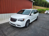 Used 2014 Chrysler Town & Country S image 4