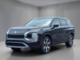 New 2025 Mitsubishi Outlander SE image 3