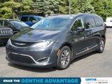 Certified 2020 Chrysler Pacifica Touring-L Plus image 2