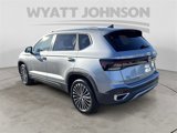 New 2025 Volkswagen Taos SE image 3